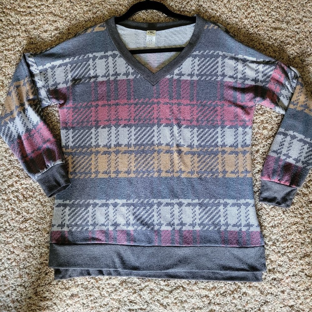 Sew in Love V Neck Sweater Size Medium